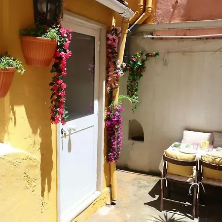 Apartment Center Balcony Bica *